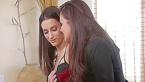 She's first time with a girl in idea She's first time with a girl in idea