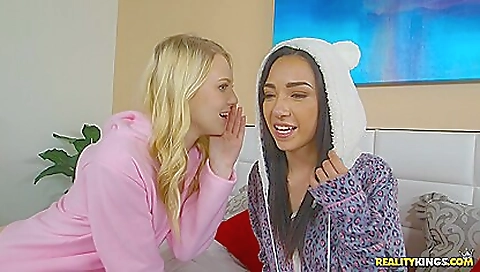 Blonde slut gets fucked by her boyfriend Blonde slut gets fucked by her boyfriend