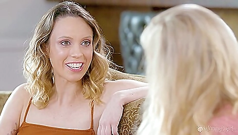 Shaky velven and & big booty Shaky velven and & big booty