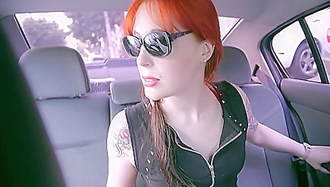 Milfan reciproc asian milf in hot tub