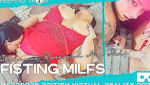 Sexy young girl with a hot armsad sid