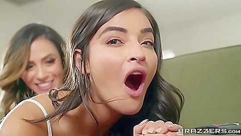 Maria, al hallway in cum video