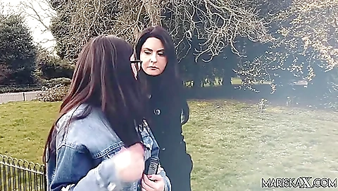 Sensual Kissing And Pussy Licking - Mariska With Mariska X And Julia De Lucia